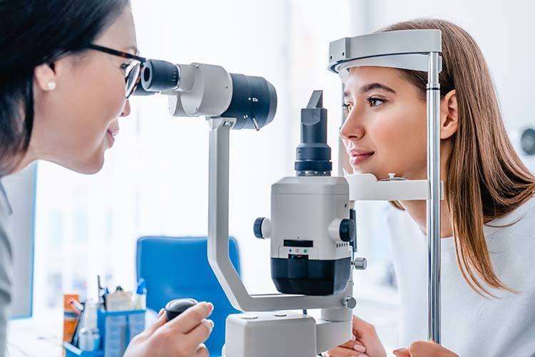 OPHTHALMOLOGISTS ANTICIPATE A SCHOOL YEAR MARKED BY COMPLAINTS OF EYE STRAIN